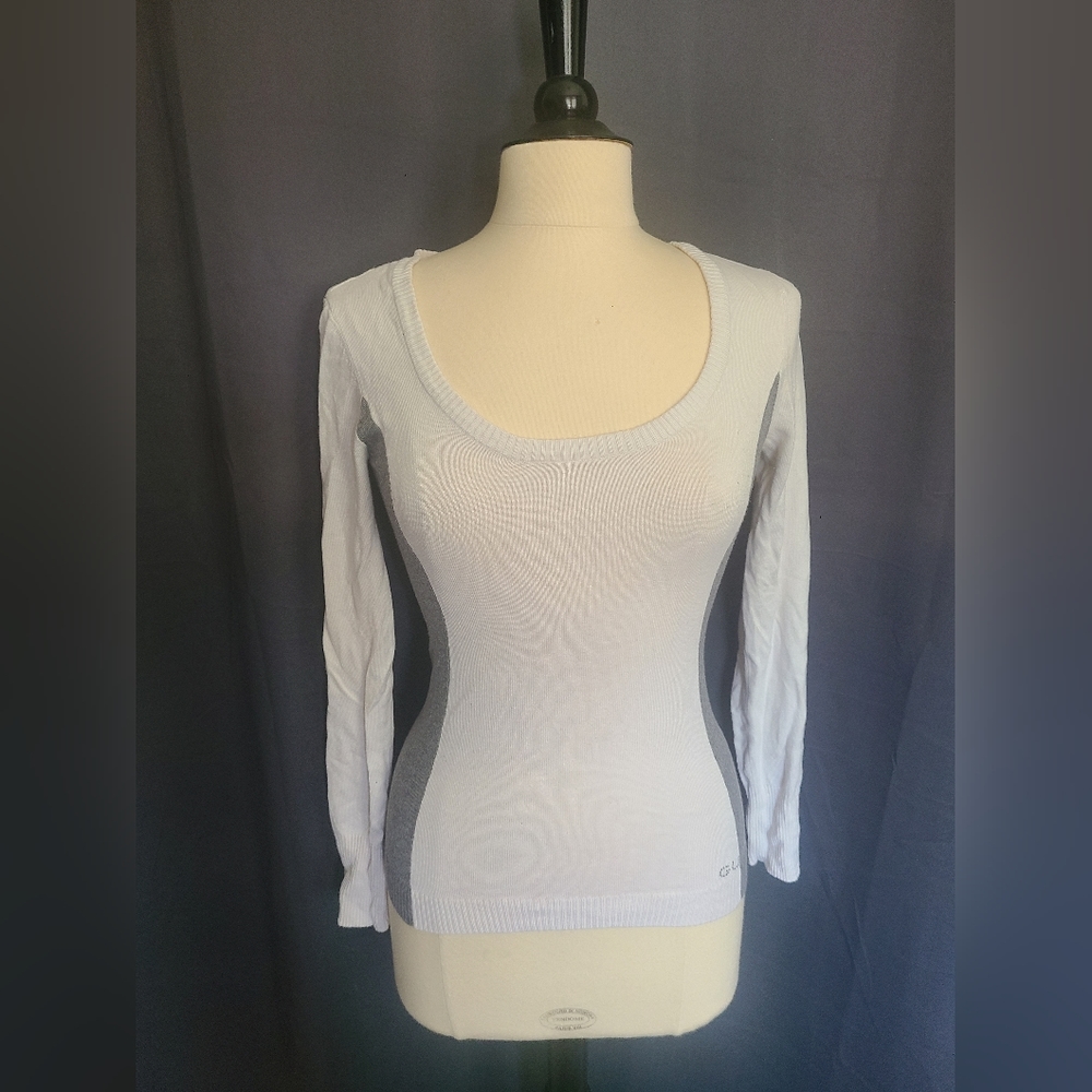 Guess tops